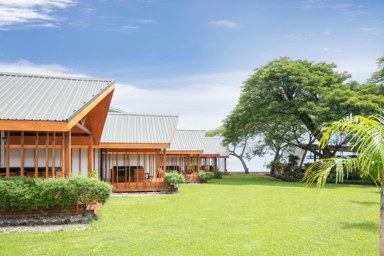 Coral Sea Resort & Casino Honiara Exterior photo